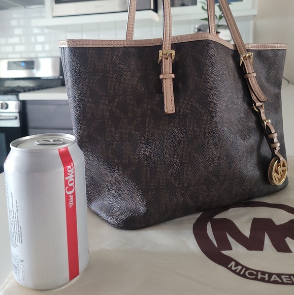 Michael Kors set - Picture 10 of 16